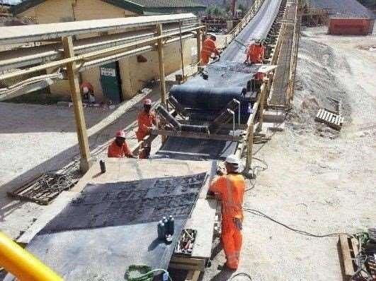 Jonction de bande transporteuse